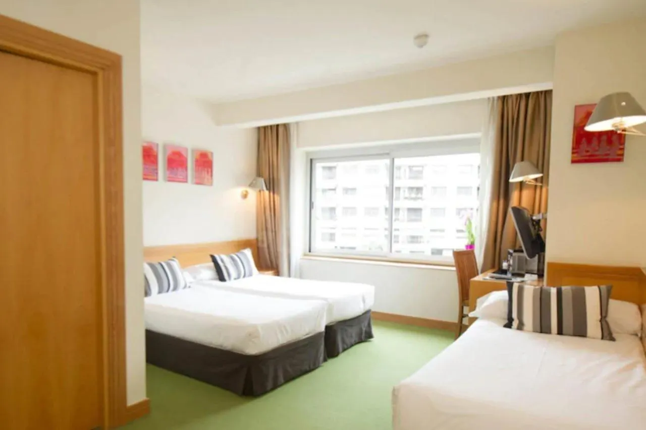 Hotel Zaragoza Plaza San Sebastian Spanje