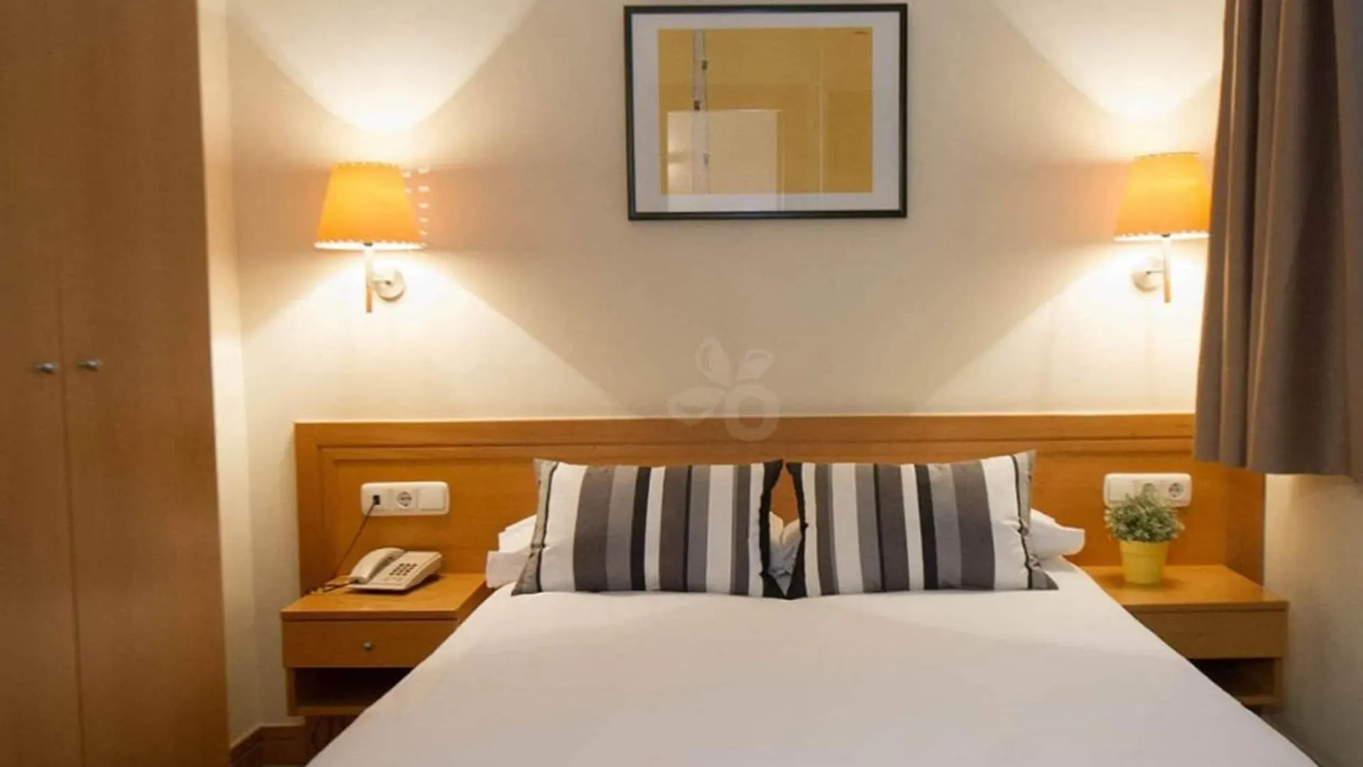 Hotel Zaragoza Plaza San Sebastian 0*,  Spain