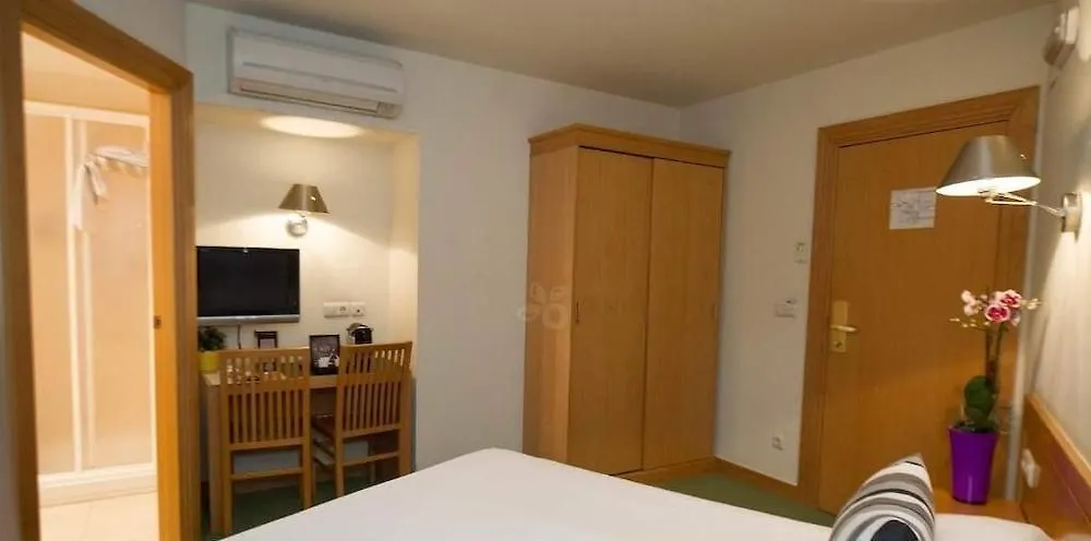 Hotel Zaragoza Plaza San Sebastian