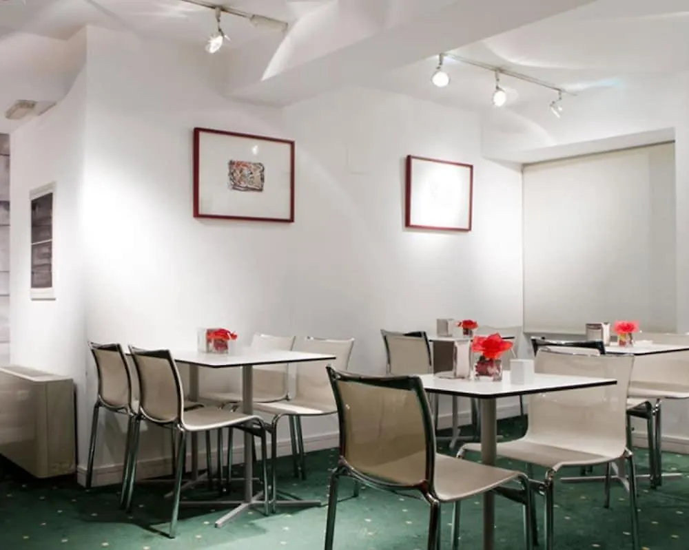 Hotel Zaragoza Plaza San Sebastian Spanje