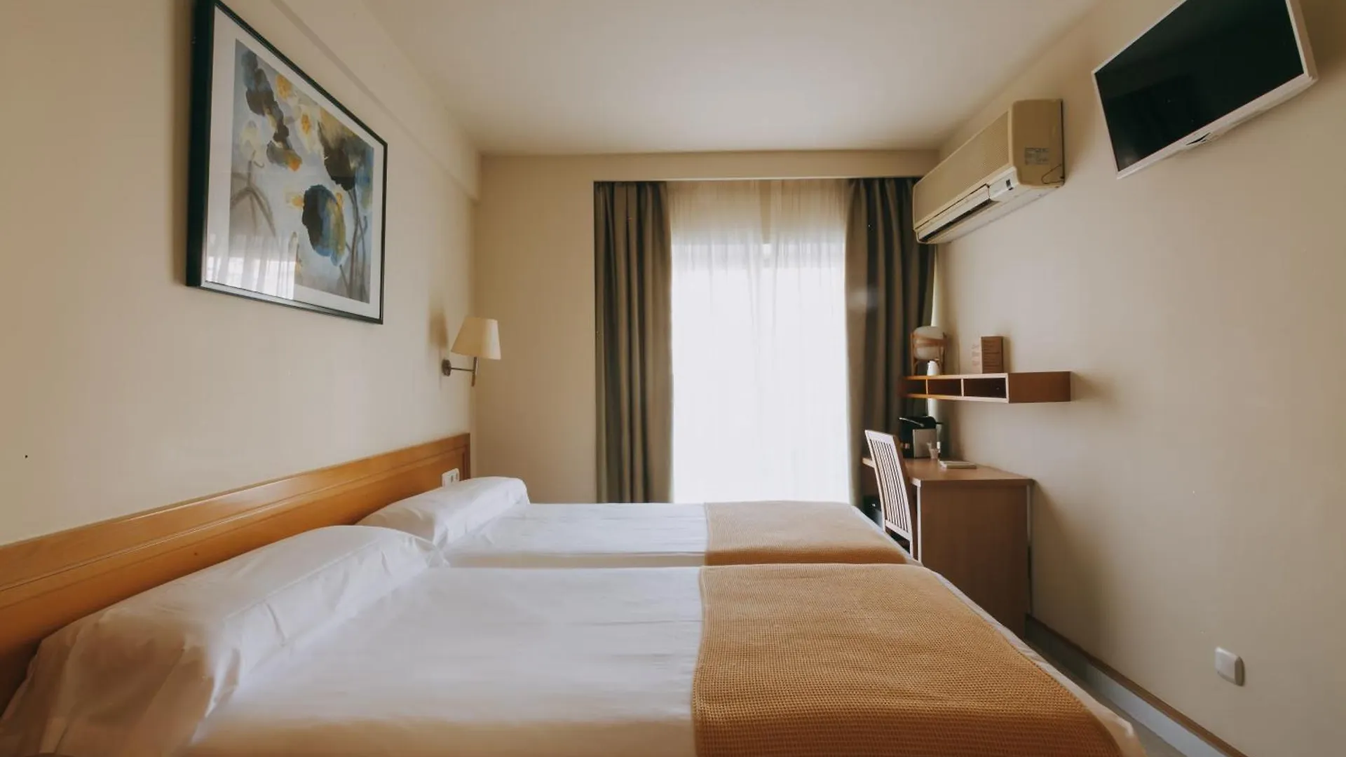 Hotel Zaragoza Plaza San Sebastian